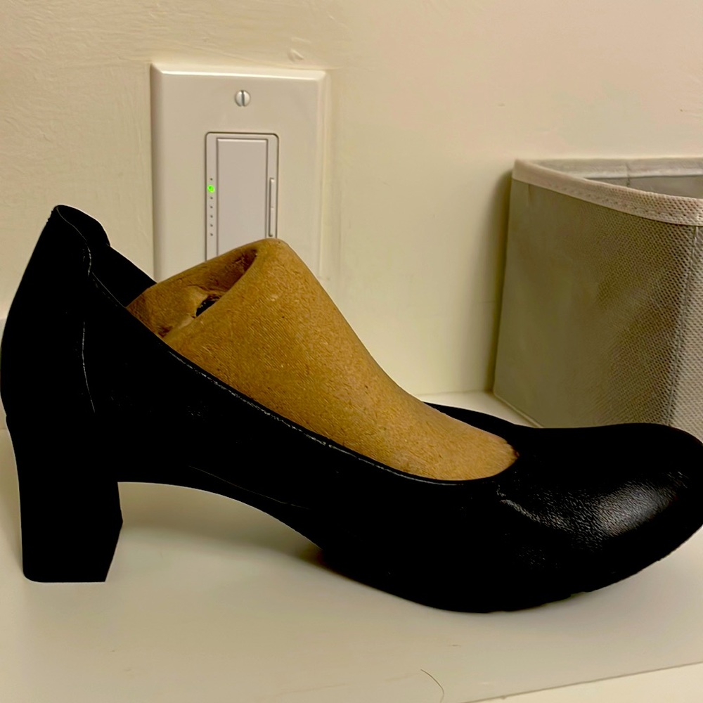 Dansko shoes, never worn and in mint condition.